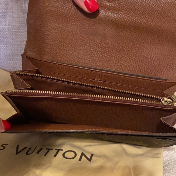 Large wallet - Picture 2 of 2